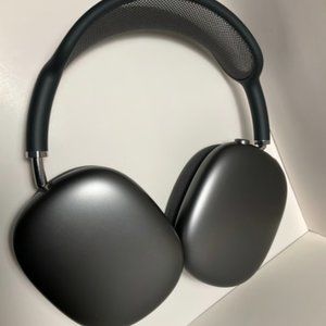 AirPods Max space gray